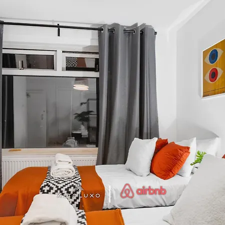 Timber House Spacious & Modern 6br House By Altoluxo Short Lets & Serviced With Free Wifi & Parking Bristol