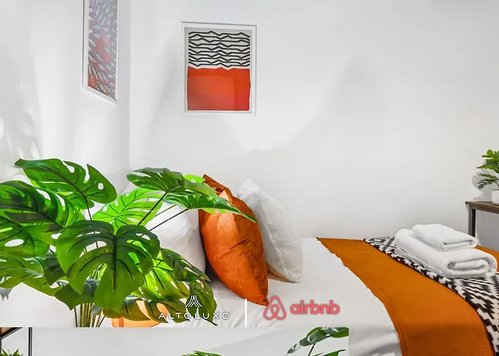 Timber House Spacious & Modern 6br House By Altoluxo Short Lets & Serviced With Free Wifi & Parking Apartmán *